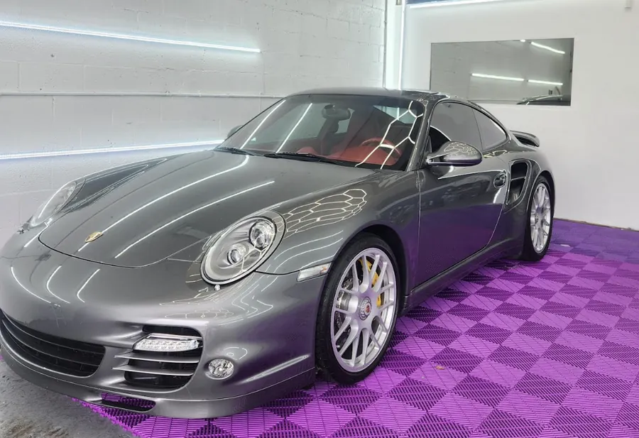 Porsche 911 front with clear headlights